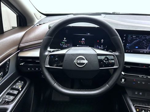 Used 2025 Nissan Murano Platinum w/ Cargo Package image 12