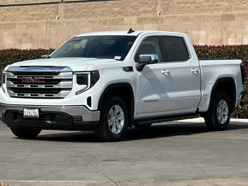 Certified 2024 GMC Sierra 1500 SLE image 8