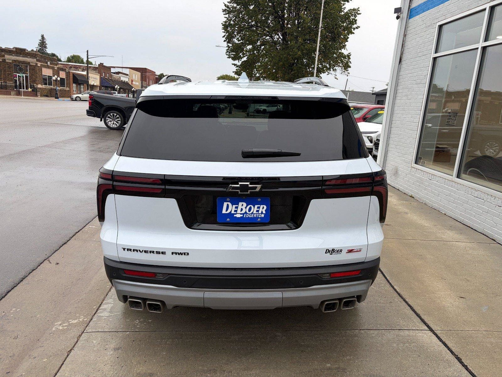 Used 2026 Chevrolet Traverse Z71 w/ Enhanced Driving Package AWD/4WD image 4