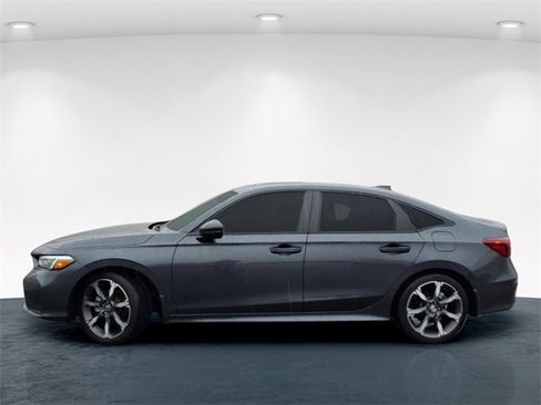 Used 2025 Honda Civic Sport image 13