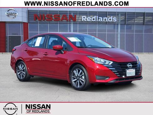 Used 2025 Nissan Versa SV w/ Trunk Package FWD image 1