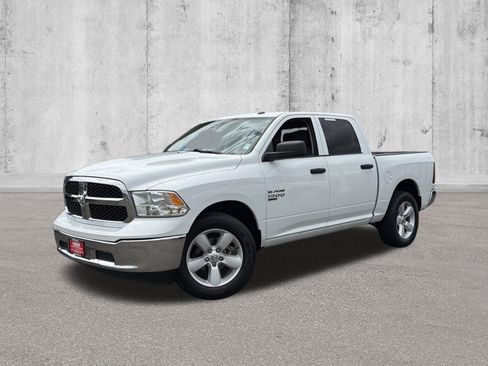 Used 2022 RAM 1500 Classic SLT AWD/4WD image 1