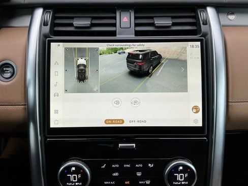 Used 2023 Land Rover Discovery S R-Dynamic AWD/4WD image 26