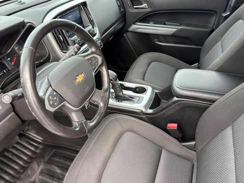 Used 2022 Chevrolet Colorado LT w/ Fleet Safety Package image 9