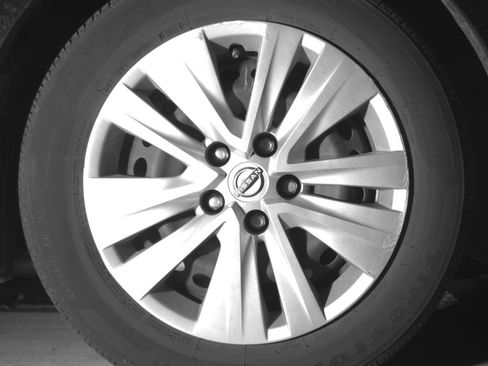 Used 2025 Nissan Sentra S FWD image 13