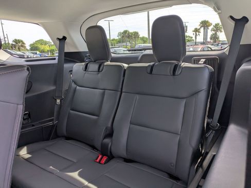 New 2026 Ford Explorer Active AWD/4WD image 16