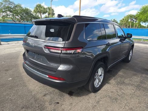 Used 2023 Jeep Grand Cherokee L Laredo RWD image 4