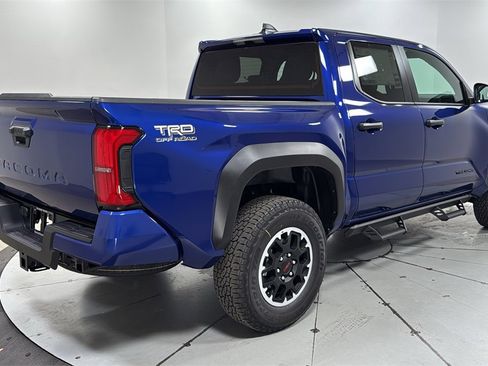 New 2025 Toyota Tacoma TRD Off-Road image 5