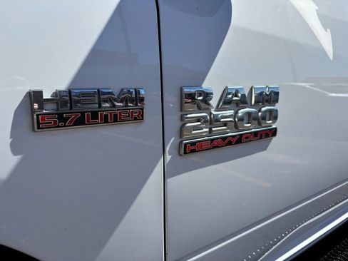 Used 2016 RAM 2500 SLT image 30