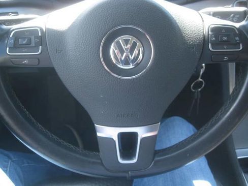 Used 2015 Volkswagen Passat 1.8T SE image 21