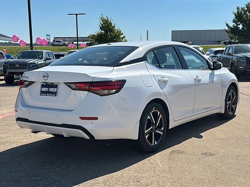 New 2025 Nissan Sentra SV image 8