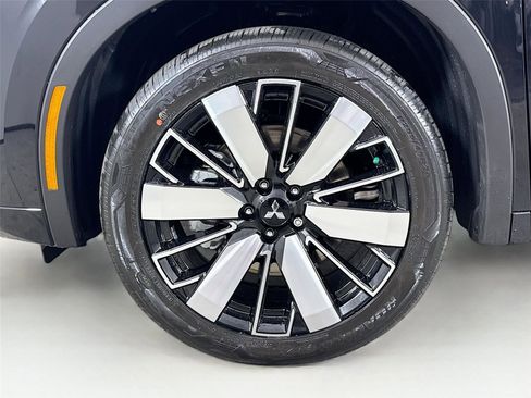 New 2026 Mitsubishi Outlander SEL image 31