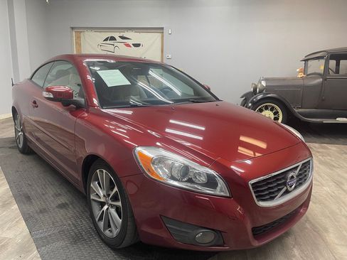 Used 2011 Volvo C70 T5 w/ Convenience Pkg FWD image 17