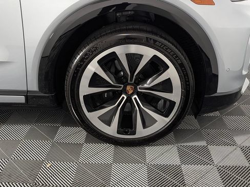 New 2026 Porsche Cayenne Electric AWD/4WD image 14