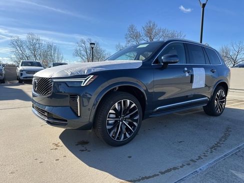 New 2026 Volvo XC90 B6 Plus w/ Protection Package Premier image 3