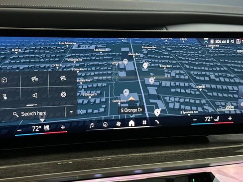 Used 2025 BMW i7 eDrive50 w/ Executive Package image 27