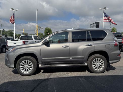 Used 2014 Lexus GX 460 w/ Premium Package AWD/4WD image 4