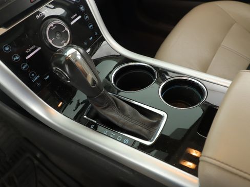 Used 2013 Ford Edge Limited image 10