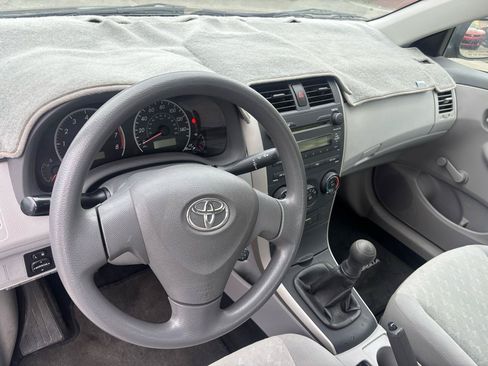 Used 2009 Toyota Corolla FWD image 5
