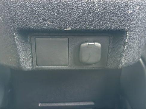 Certified 2025 Toyota Tacoma TRD Sport AWD/4WD image 17