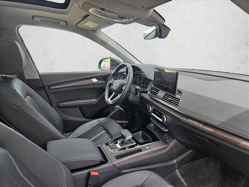 Certified 2023 Audi Q5 2.0T Premium Plus w/ Premium Plus Package AWD/4WD image 11