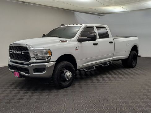 Used 2024 RAM 3500 Tradesman w/ Chrome Appearance Group AWD/4WD image 1