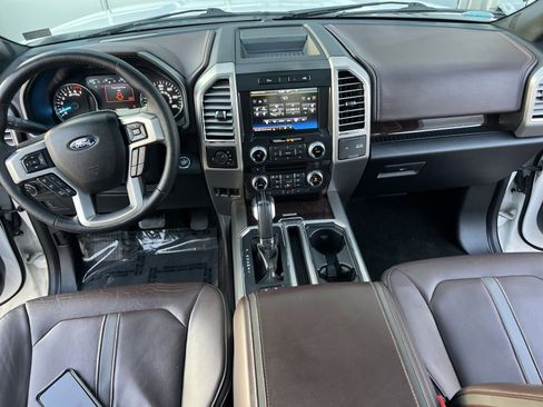 Used 2015 Ford F150 Platinum w/ Equipment Group 701A Luxury image 22