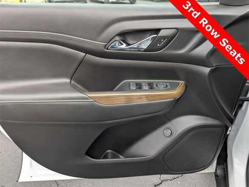 Used 2023 GMC Acadia SLE w/ Driver Convenience Package image 27