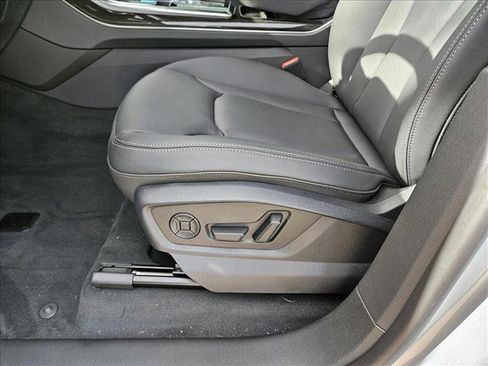 New 2025 Audi Q8 Premium w/ Black Optic Package image 4