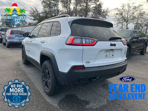 Used 2022 Jeep Cherokee Latitude w/ Sun & Sound Group image 3