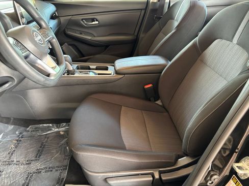 Used 2025 Nissan Sentra SV FWD image 24