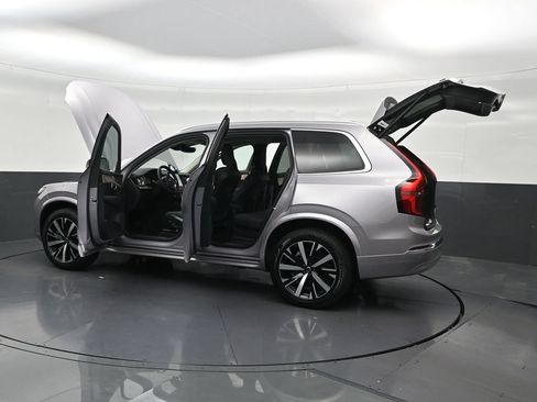 New 2026 Volvo XC90 T8 Core AWD/4WD image 32
