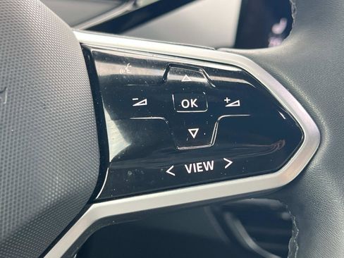 Certified 2023 Volkswagen ID.4 Pro AWD/4WD image 10