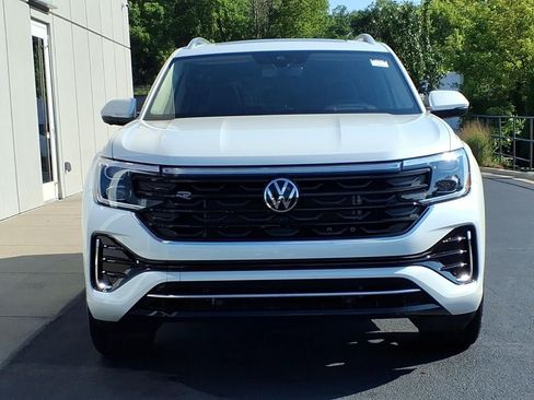 Used 2026 Volkswagen Atlas SEL Premium R-Line AWD/4WD image 2