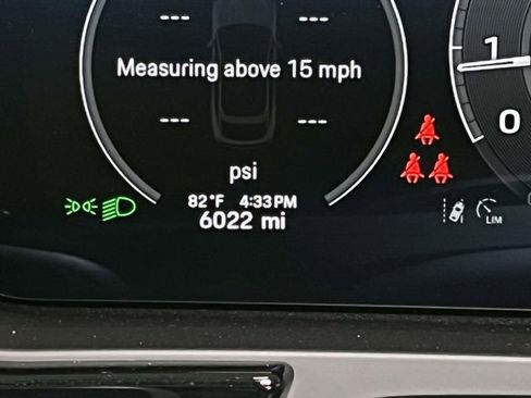 Certified 2025 Porsche Cayenne Coupe image 47