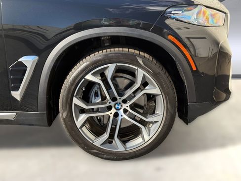 Certified 2025 BMW X5 xDrive40i image 10