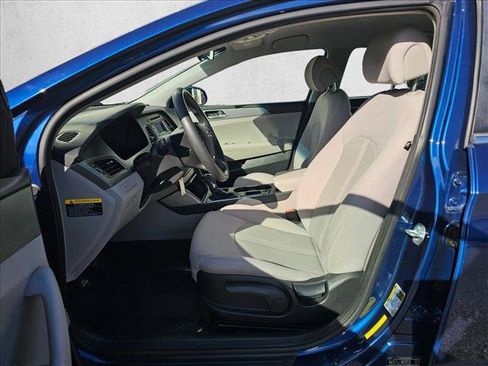 Used 2015 Hyundai Sonata SE image 19