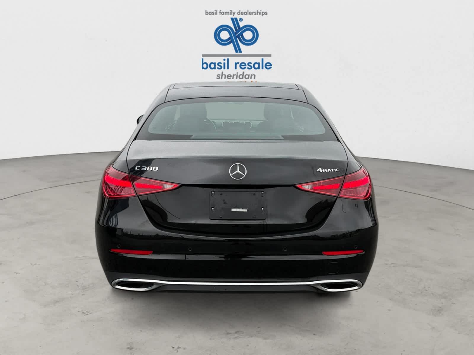Used 2025 Mercedes-Benz C 300 4MATIC Sedan image 5