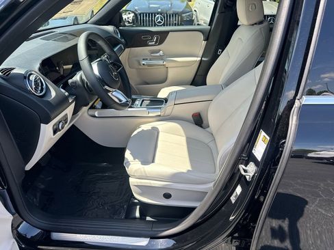 New 2026 Mercedes-Benz GLB 250 image 9