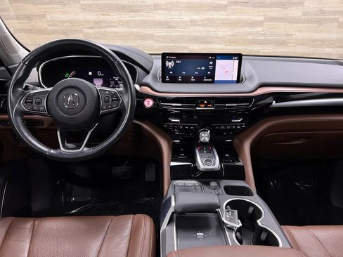 Used 2023 Acura MDX SH-AWD w/ Technology Package image 2