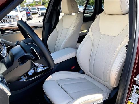 Used 2024 BMW X3 sDrive30i w/ Premium Package RWD image 18