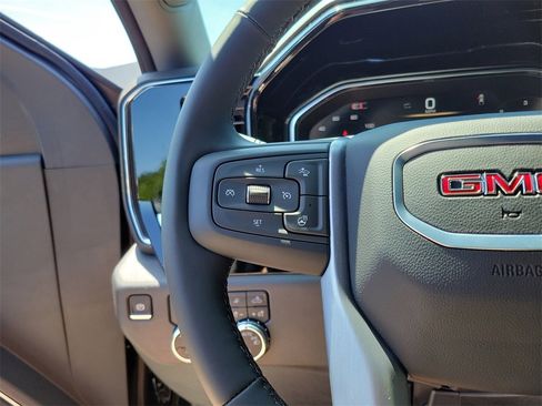 New 2025 GMC Sierra 1500 SLE w/ Preferred Package image 14