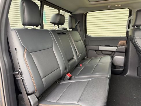 New 2026 Ford F250 Lariat w/ Black Appearance Package AWD/4WD image 15