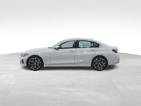 Used 2025 BMW 330i xDrive Sedan w/ Convenience Package image 3