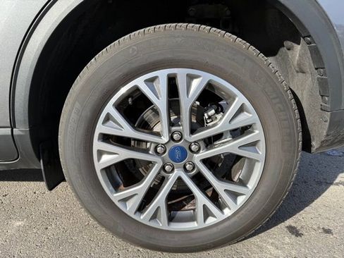 Used 2022 Ford Escape SEL image 13