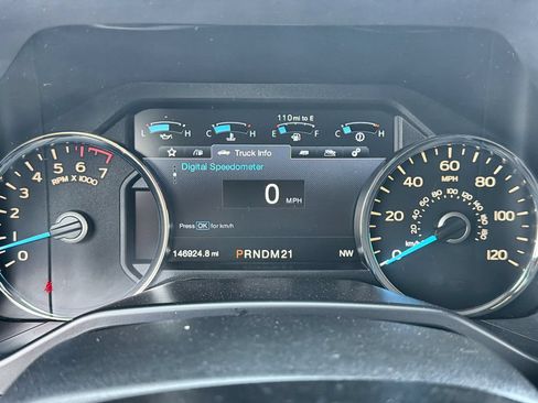 Used 2016 Ford F150 Platinum w/ Equipment Group 701A Luxury AWD/4WD image 15