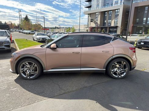 Used 2023 Genesis GV60 Performance image 2