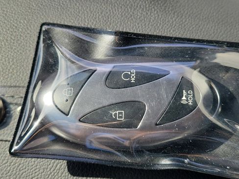 Used 2025 Hyundai Santa Cruz SEL FWD image 34