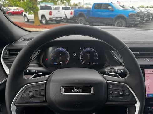New 2026 Jeep Grand Cherokee Limited w/ Trailer Tow Package AWD/4WD image 22