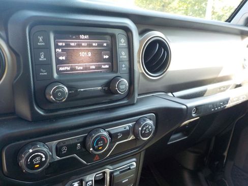 Used 2020 Jeep Wrangler Unlimited Sport S AWD/4WD image 15